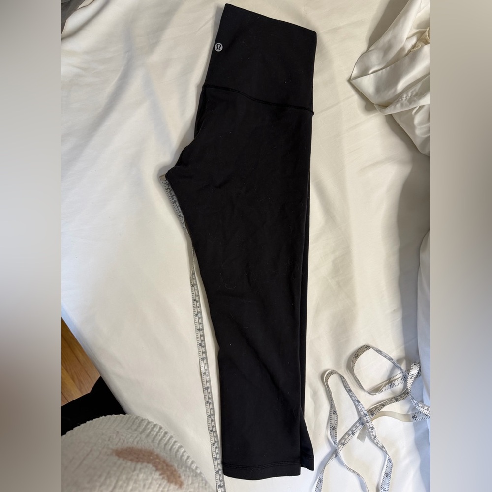 Lululemon Athletica high waisted 21 inch Black Leggings